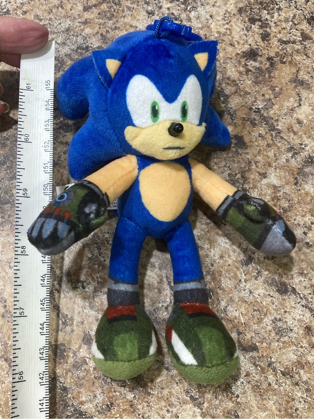 Sonic Prime mini plush with clip